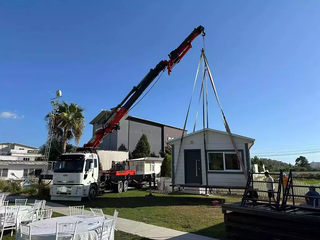 Akar Vinc - Tiny House Taşıma ve Yerleştirme